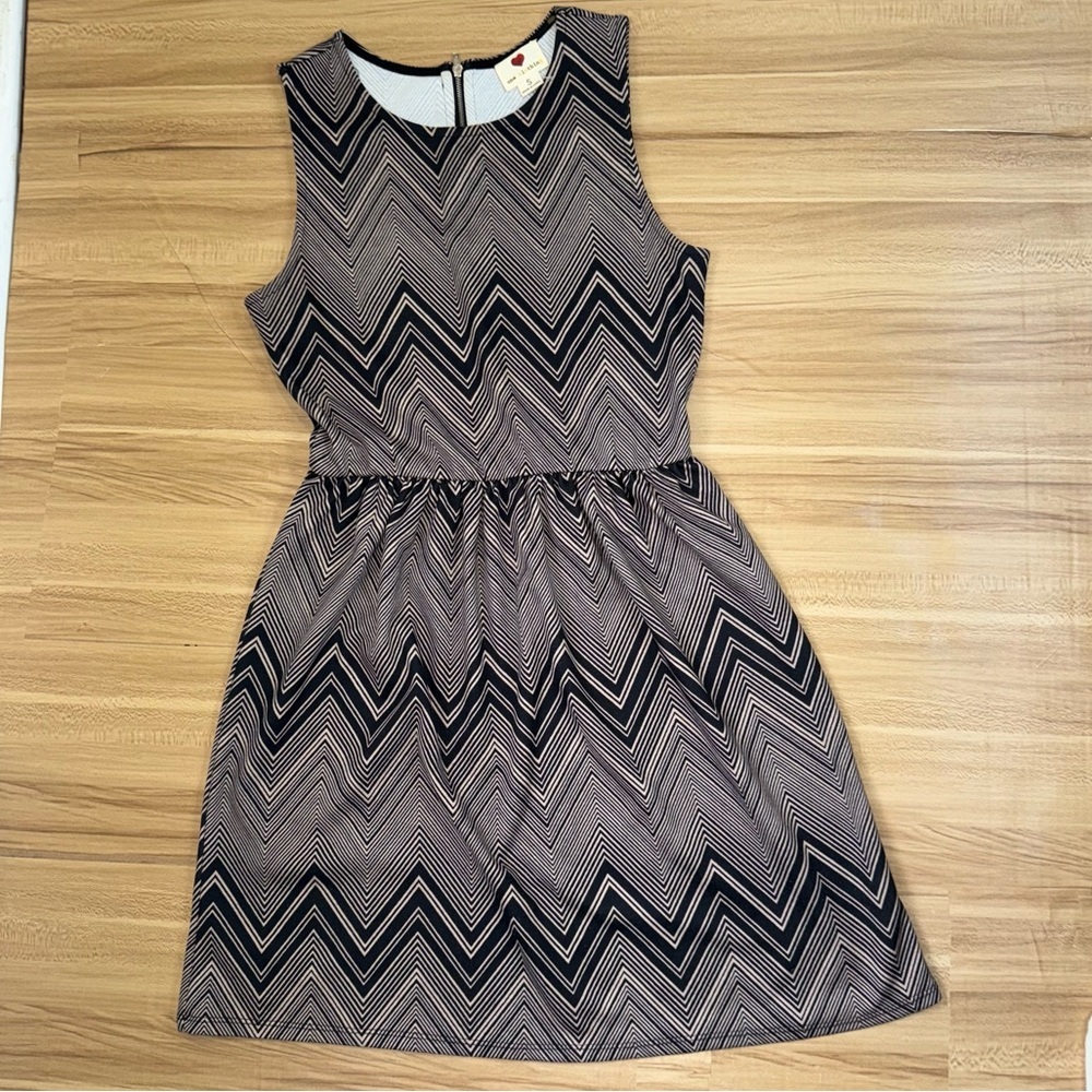 One Clothing Black and Gray/Pink Chevron Mini Dress